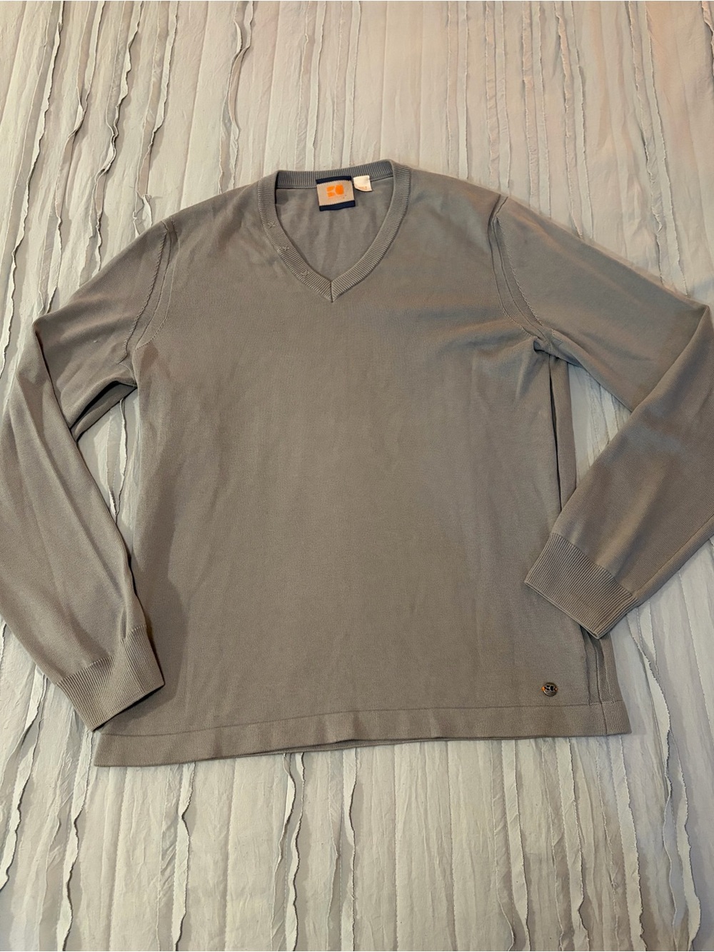 BOSS ORANGE Hugo Boss Light Gray V-Neck Sweater | Size L